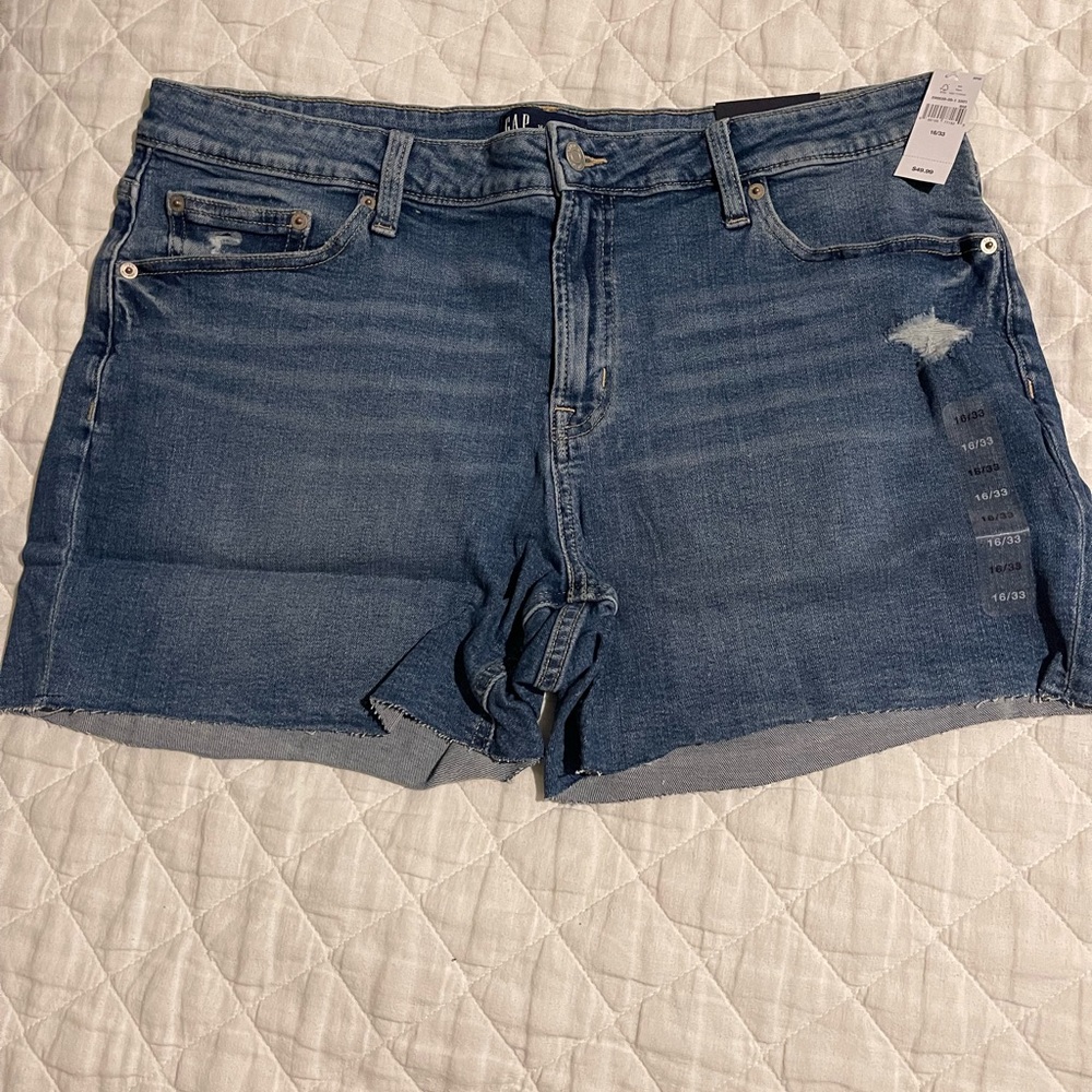 GAP Factory Blue Jean Shorts Distressed 5 inch shorts